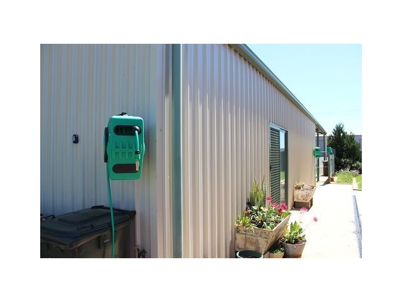 6 Railway Parade North, Cobar NSW 2835