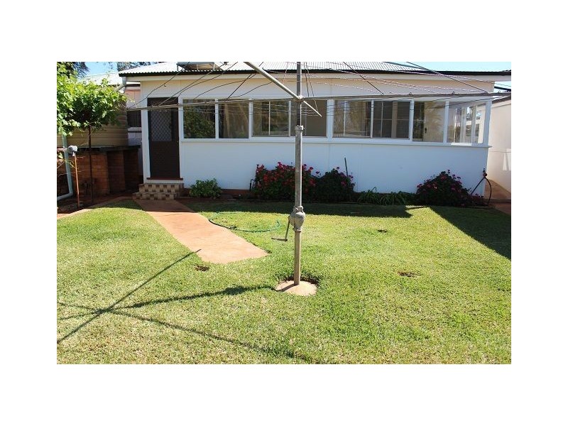 52 Bradley Street, Cobar NSW 2835