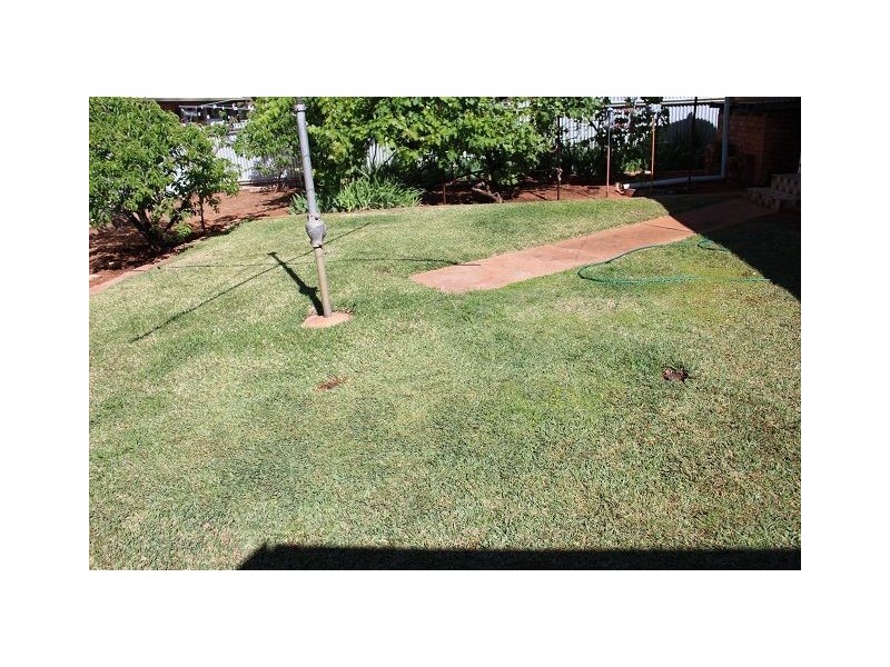 52 Bradley Street, Cobar NSW 2835