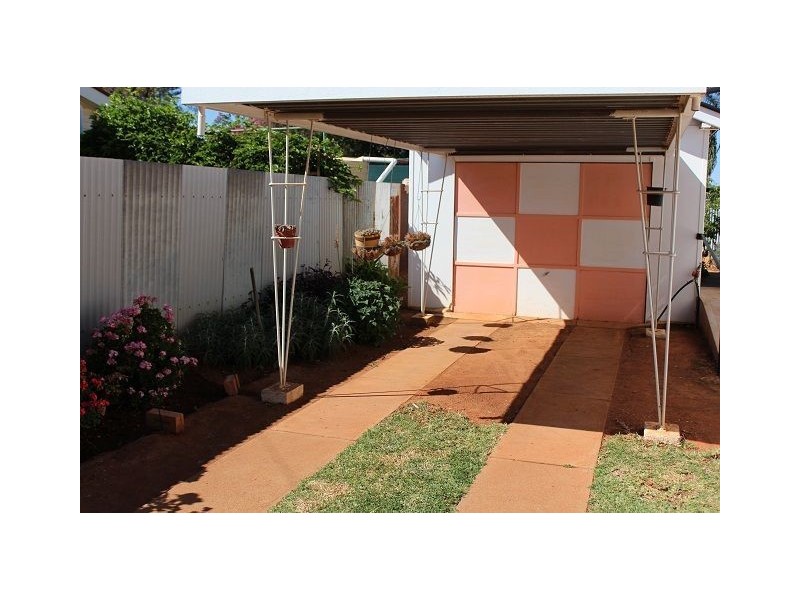 52 Bradley Street, Cobar NSW 2835