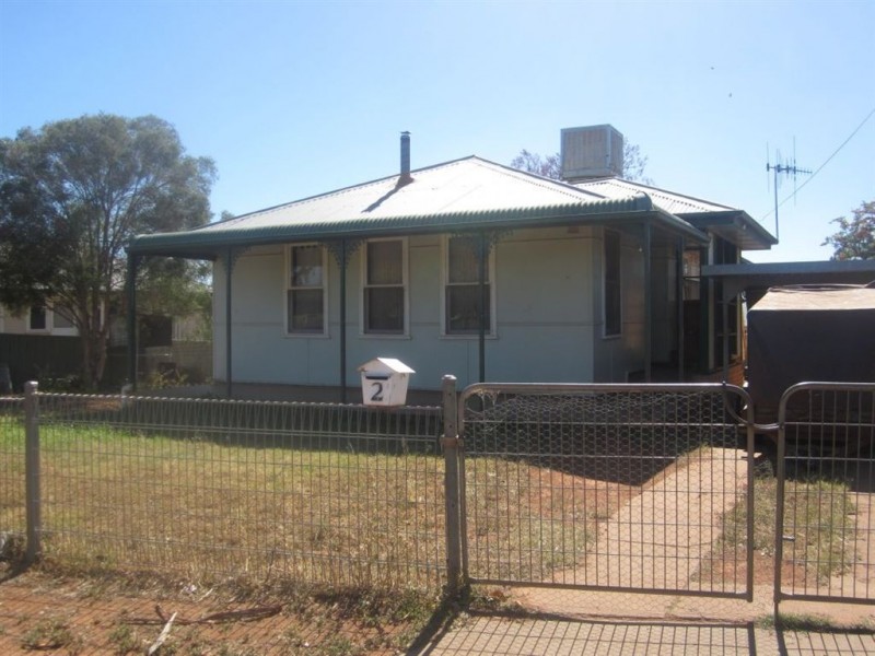 2 Elizabeth Crescent, Cobar NSW 2835