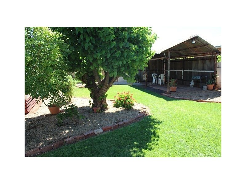 16 Linsley Street, Cobar NSW 2835