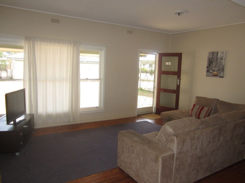 2/9 Kelly Street, Cobar NSW 2835