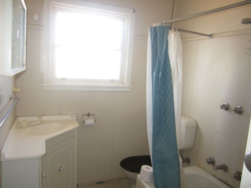 2/9 Kelly Street, Cobar NSW 2835