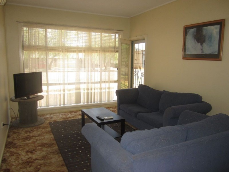 1/9 Kelly Street, Cobar NSW 2835