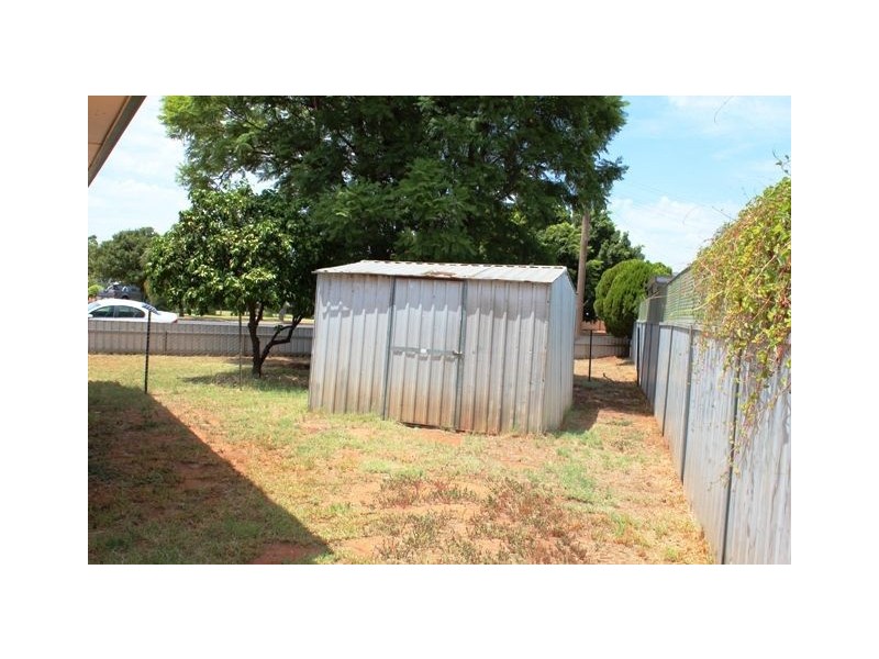 30 Louth Road, Cobar NSW 2835