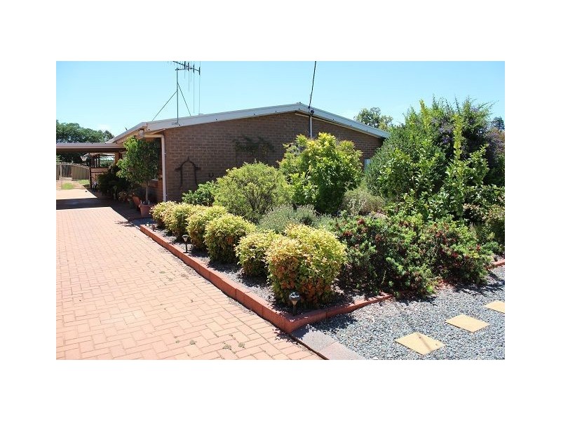 15 Morrison Street, Cobar NSW 2835