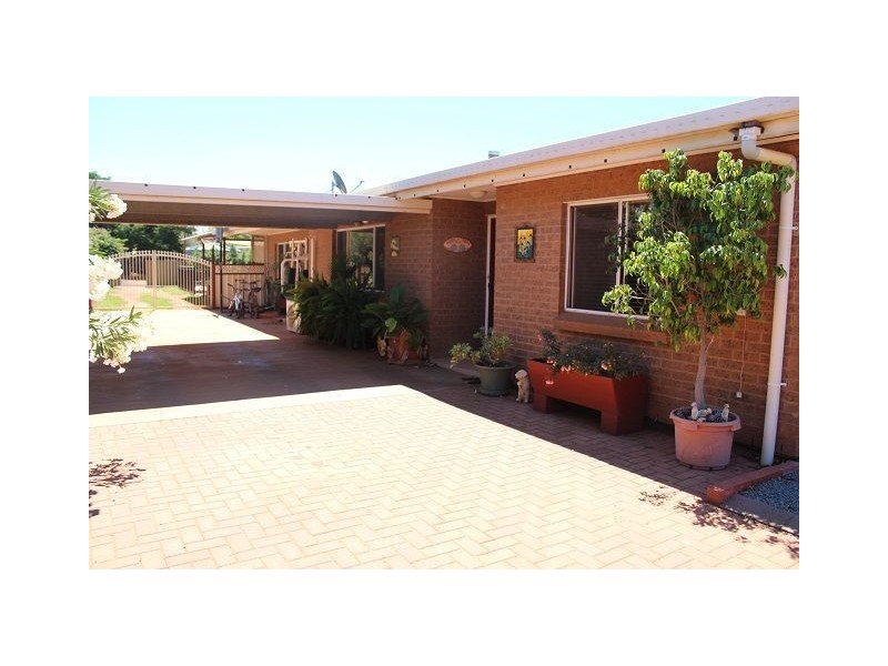 15 Morrison Street, Cobar NSW 2835
