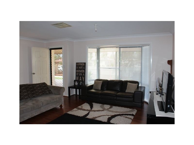 7 Louth Road, Cobar NSW 2835