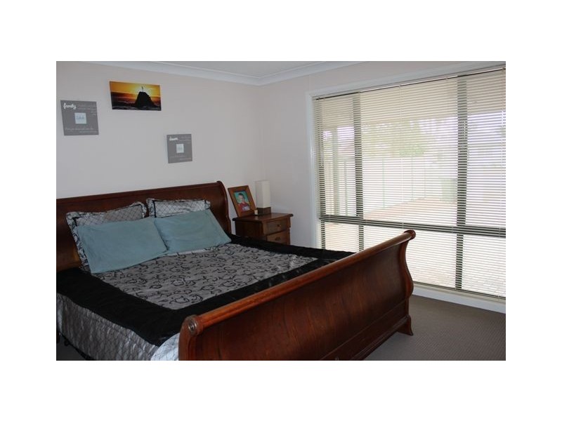 7 Louth Road, Cobar NSW 2835