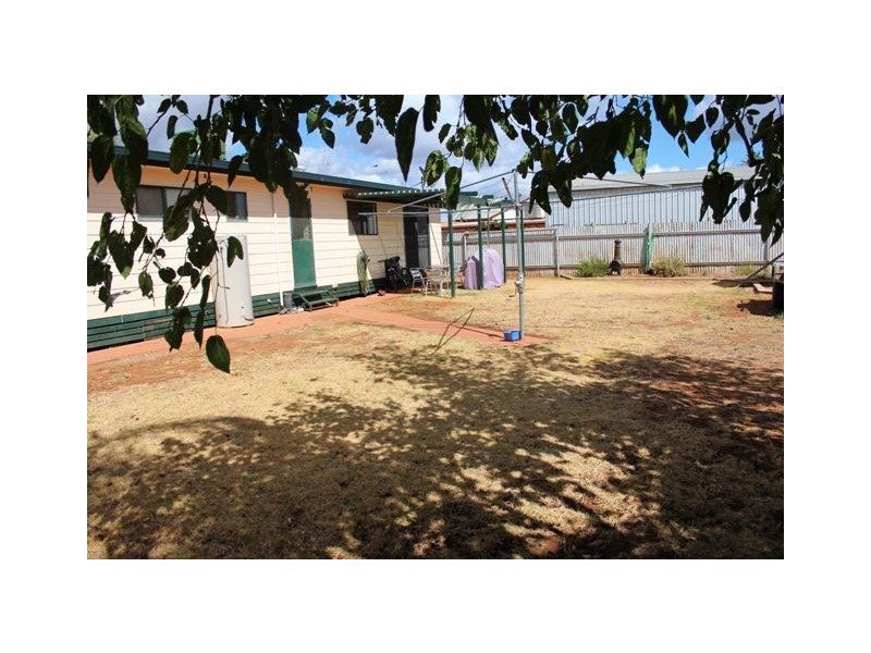 7 Louth Road, Cobar NSW 2835