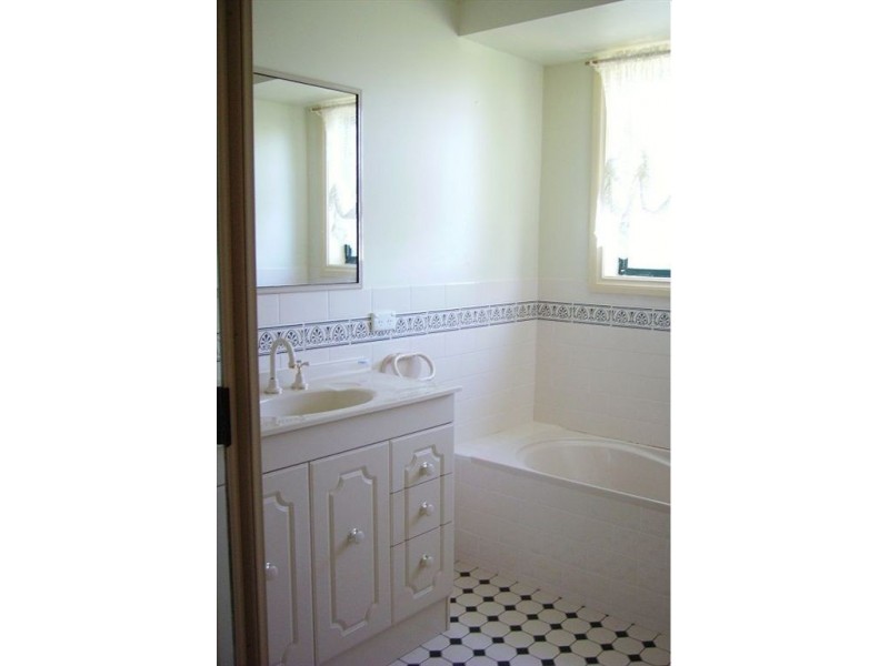 1 Bannister Court, Cobar NSW 2835