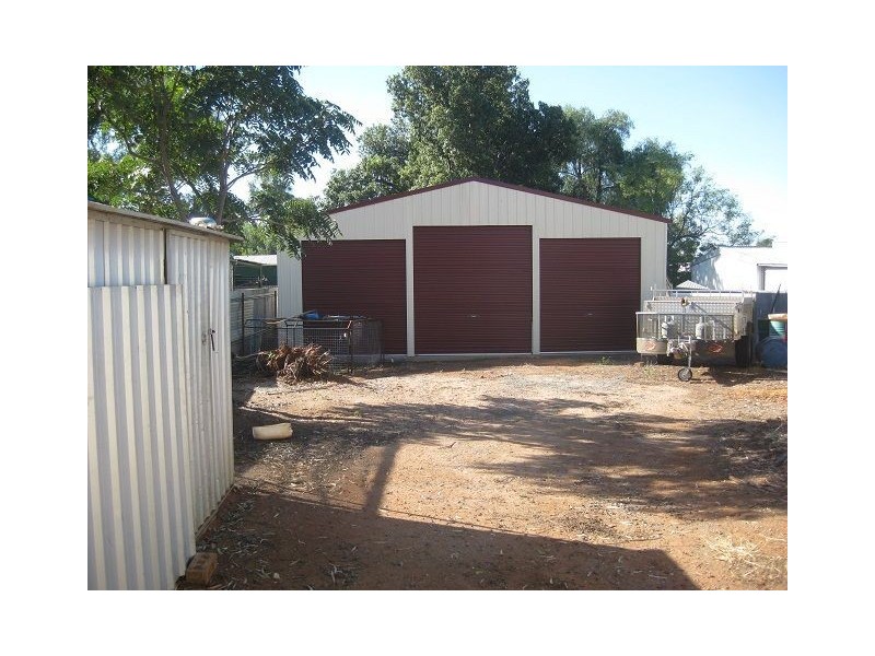 9 Denman Street, Cobar NSW 2835