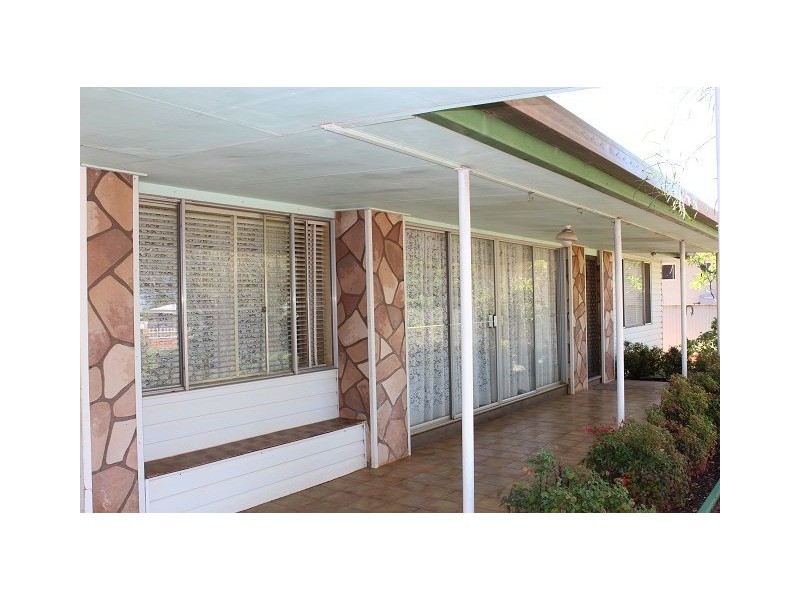 35 Elizabeth Crescent, Cobar NSW 2835