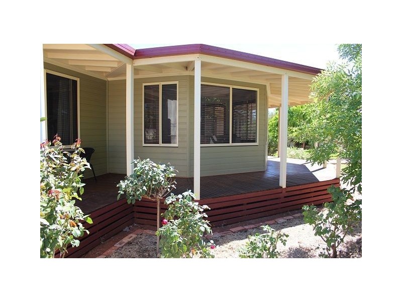 16 Linsley Street, Cobar NSW 2835