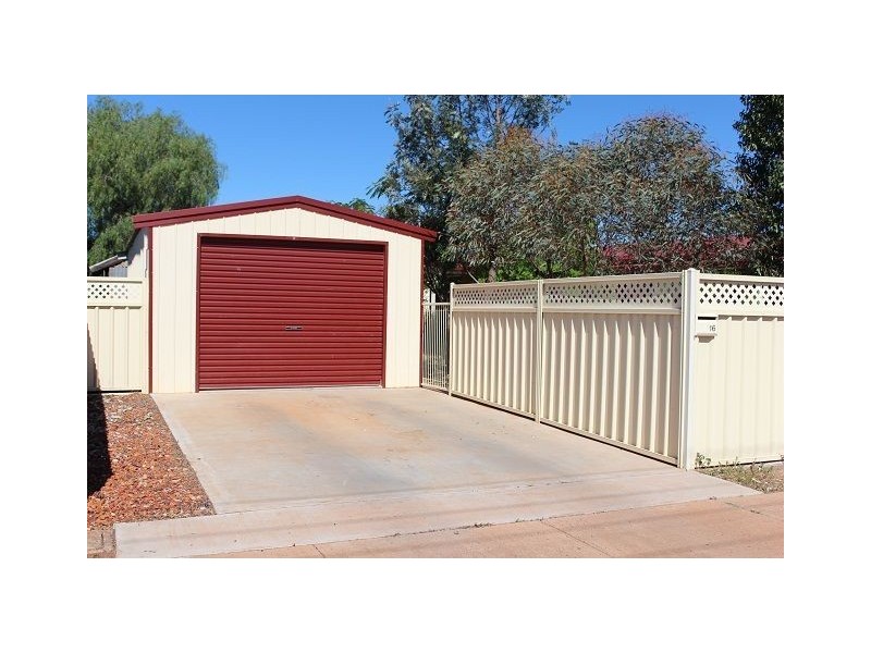16 Linsley Street, Cobar NSW 2835
