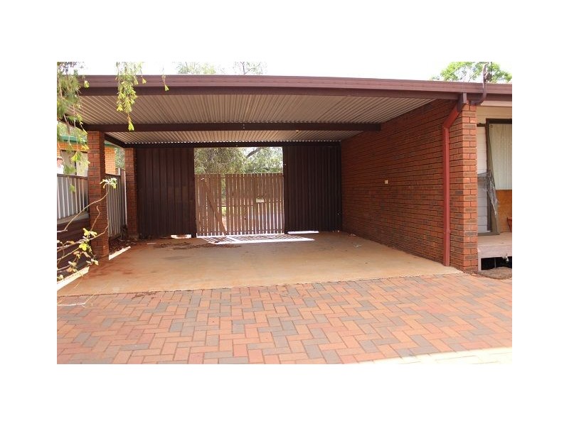 10 Bathurst Street, Cobar NSW 2835