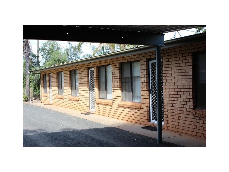 1,2,3/29 Leah Street, Cobar NSW 2835