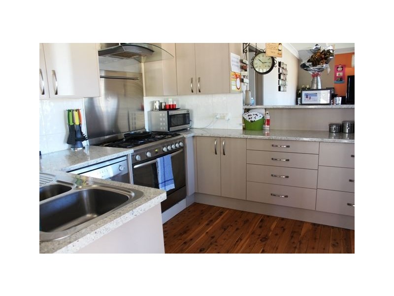 5 Woodiwiss ave, Cobar NSW 2835