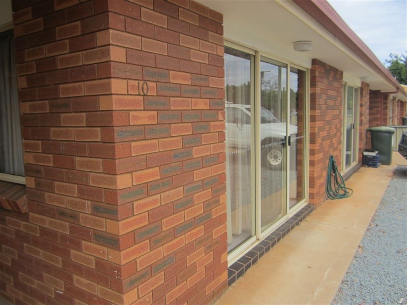 10 Becker Street, Cobar NSW 2835