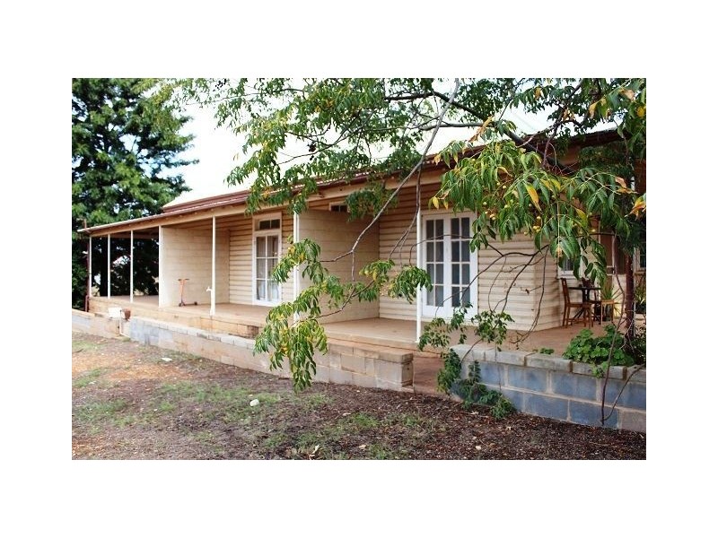 33 Conduit Street, Cobar NSW 2835