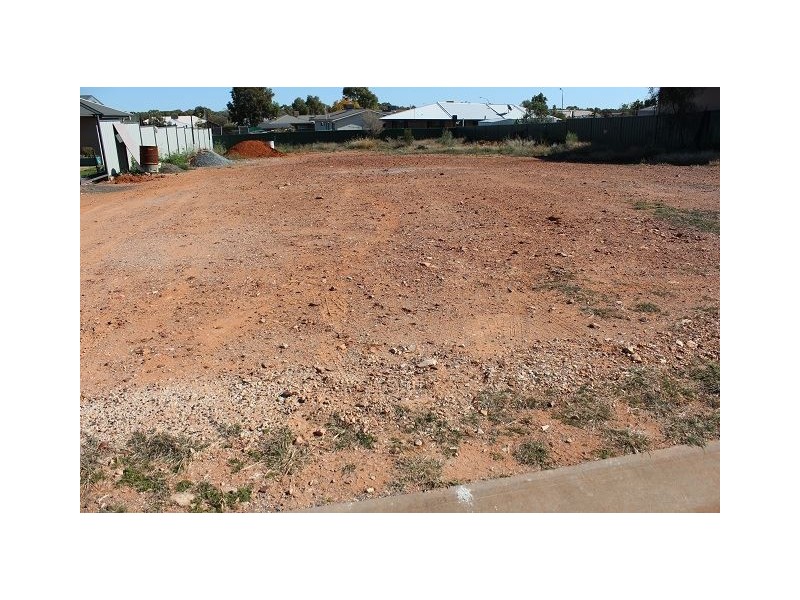11 James Place, Cobar NSW 2835