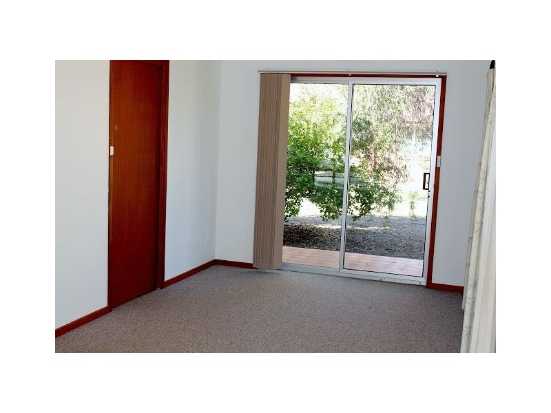 14 Bathurst Street, Cobar NSW 2835