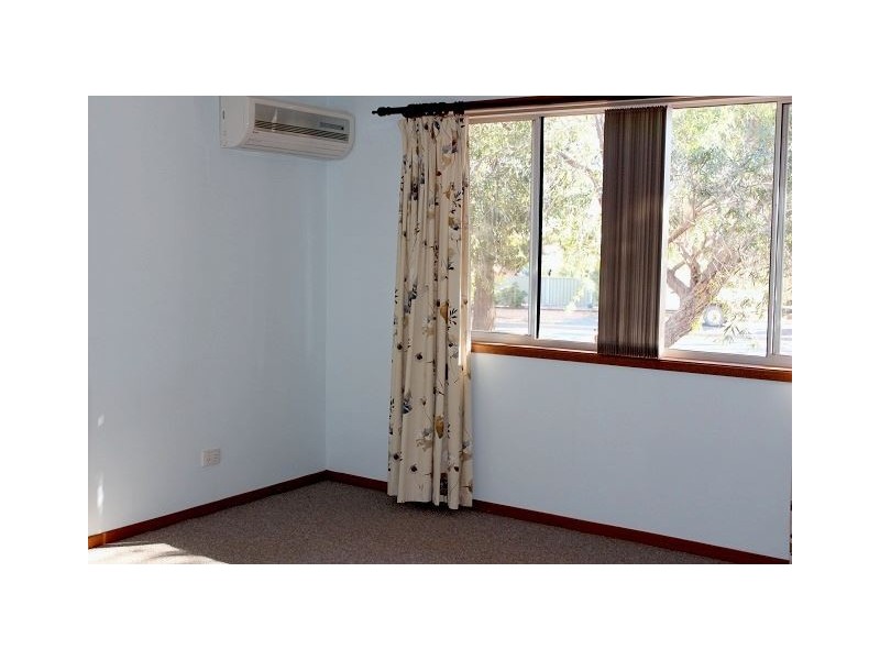 14 Bathurst Street, Cobar NSW 2835