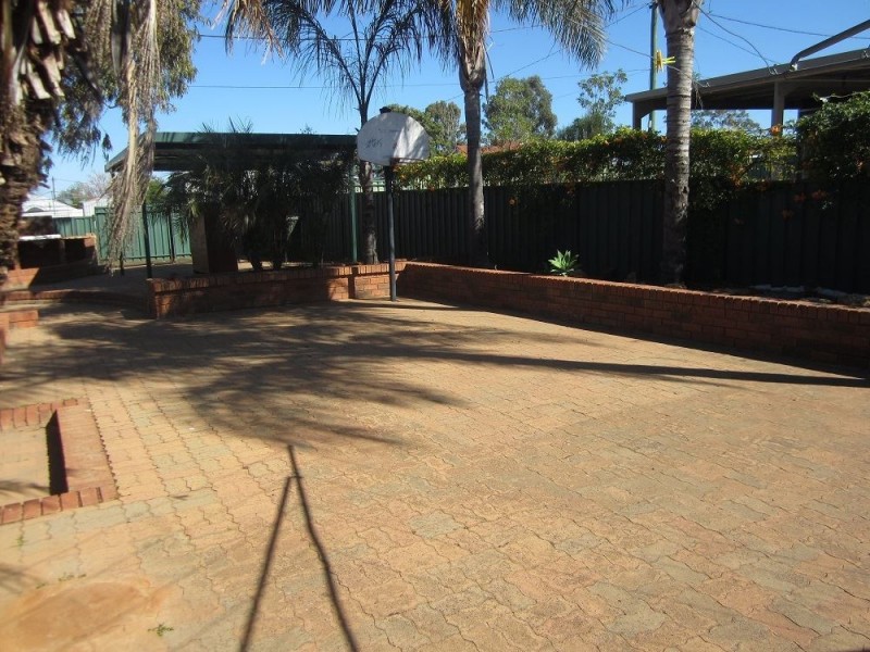 16 Wattle Drive, Cobar NSW 2835