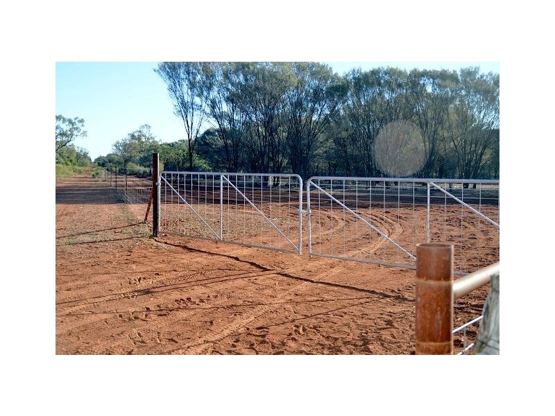 * The Top Block, Cobar NSW 2835