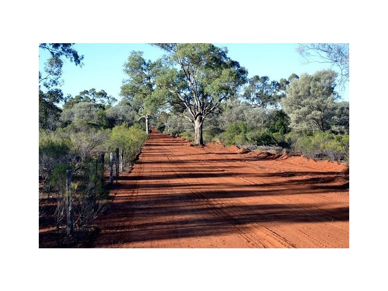 * The Top Block, Cobar NSW 2835