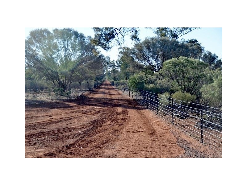 * The Top Block, Cobar NSW 2835