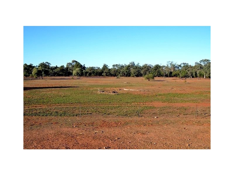 * The Top Block, Cobar NSW 2835
