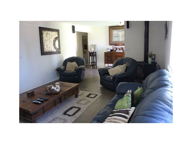 4 Tindera Street, Cobar NSW 2835