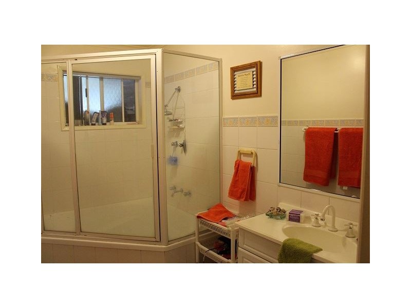 4 Tindera Street, Cobar NSW 2835