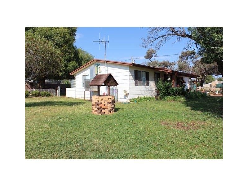 16 BROUGH ST, Cobar NSW 2835