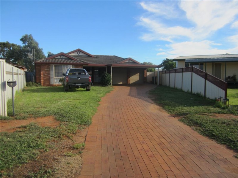2 Marmong St, Cobar NSW 2835