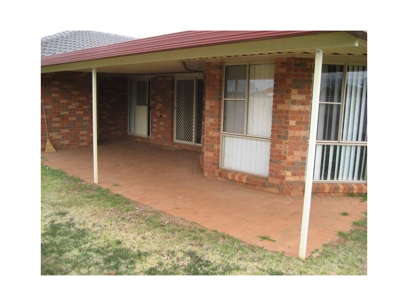 2 Marmong St, Cobar NSW 2835