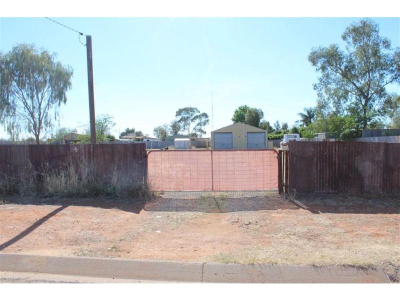 8, 9, 10 Cowper Street, Cobar NSW 2835