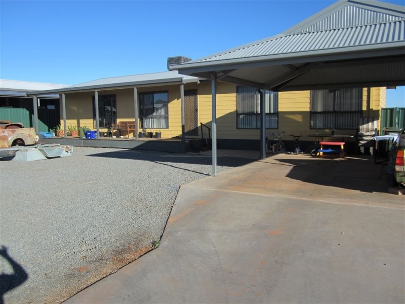 32 Duffy Drive, Cobar NSW 2835
