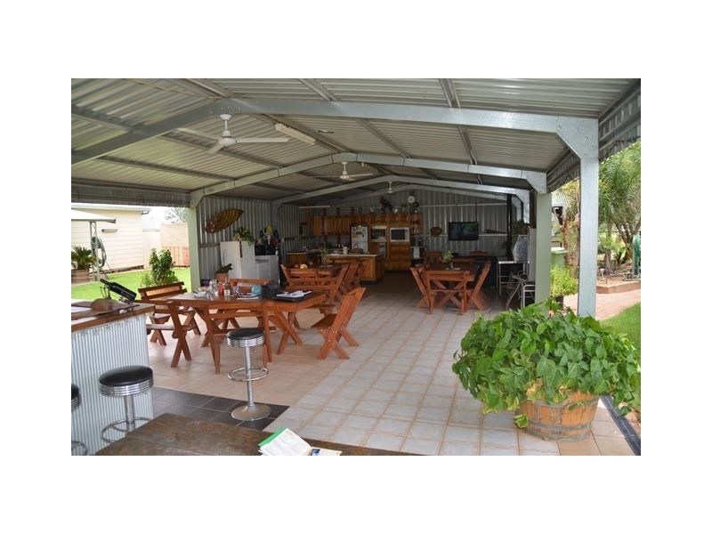 * Comeroo Station, Bourke NSW 2840