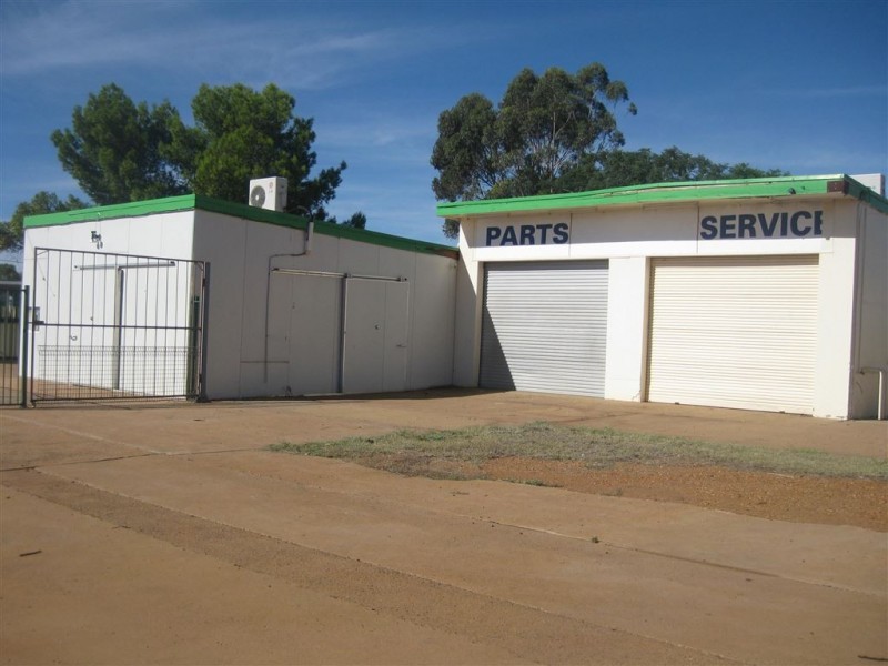2A Louth Road, Cobar NSW 2835