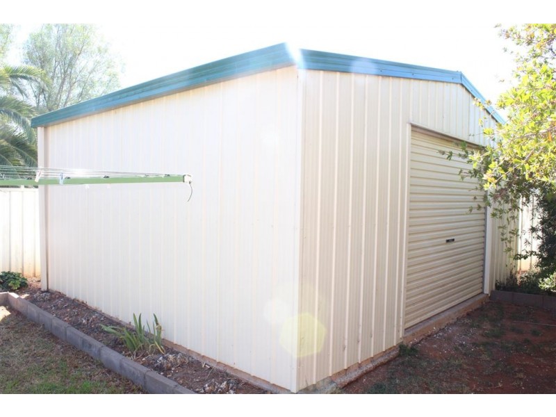 31 Mathews Street, Cobar NSW 2835