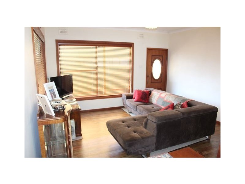 70 Bathurst Street, Cobar NSW 2835