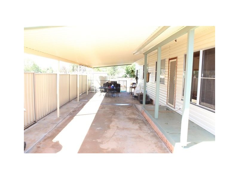 70 Bathurst Street, Cobar NSW 2835