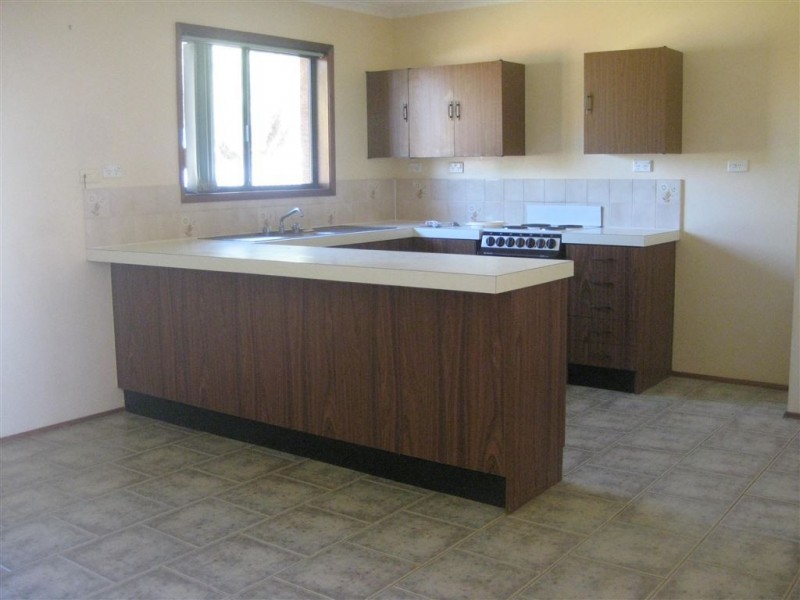 3 Cypress Place, Cobar NSW 2835