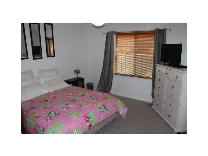 7 Mathews Street, Cobar NSW 2835