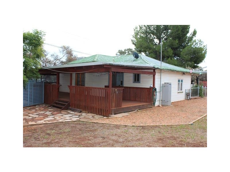 38 Bradley Street, Cobar NSW 2835