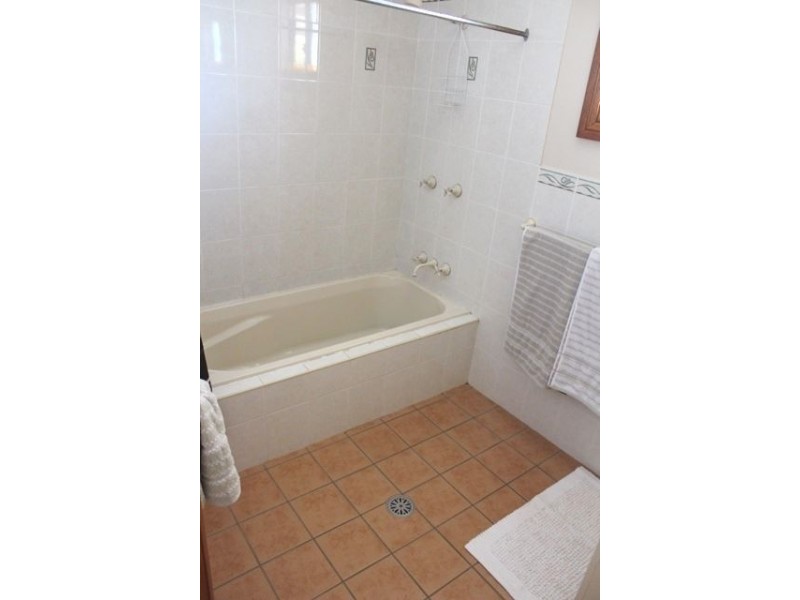 13 James Place, Cobar NSW 2835