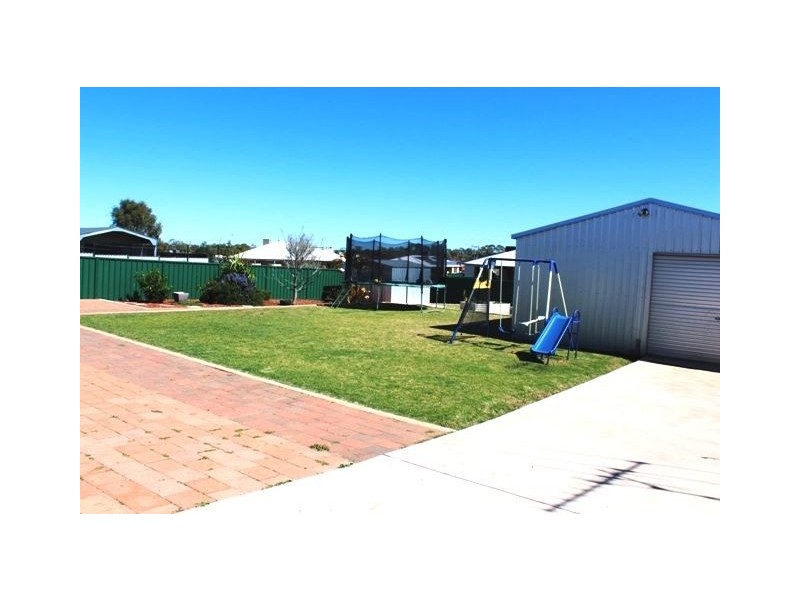 13 James Place, Cobar NSW 2835